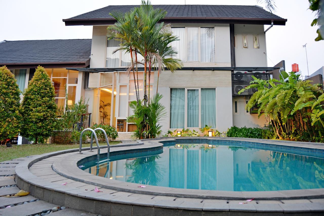 W Home Cipete Jakarta Extérieur photo