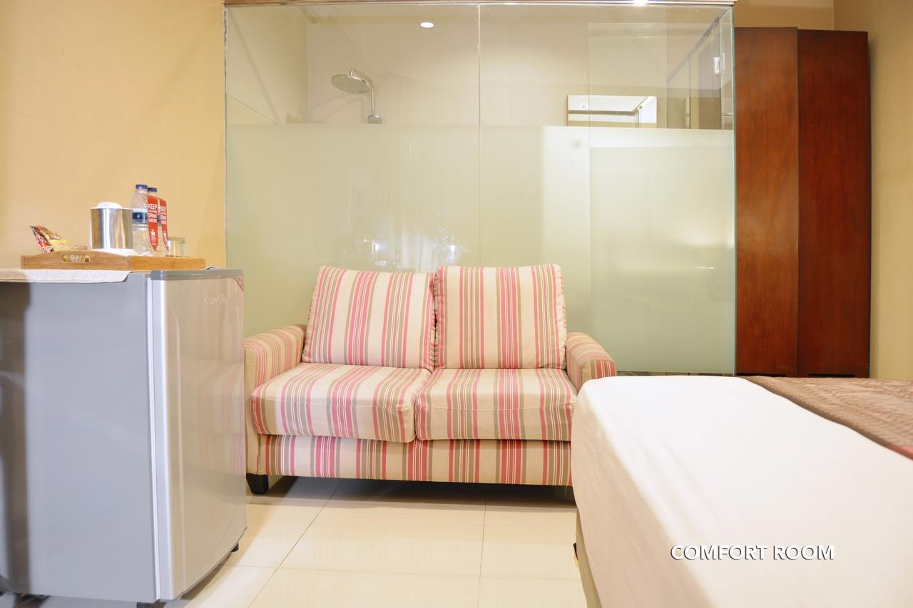 W Home Cipete Jakarta Extérieur photo